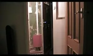 Nuori pari näkee. ilmaistapornoa