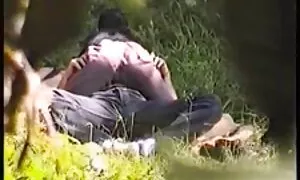 Lutka ilmainen porno ja kiimainen kaveri kameran.