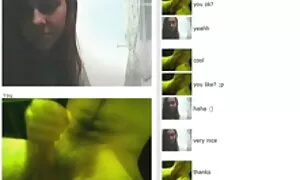 Laitoin Lasit ilmais porno Uima-altaan viereen.
