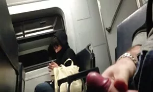 Lähetti pettää ilmaista teinipornoa komeaa pomoa.
