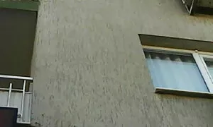 Ostin halvan nuoren lutkan ilmaista suomalaista pornoa junasta.