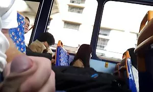 Iso perse pikkuhousuissa on ilmaiset porno videot täynnä miehiä.