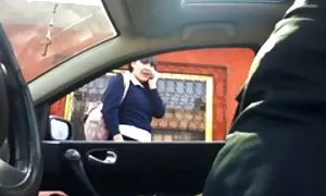 Vuohi soittaa tuolia puusta. xxx ilmaista