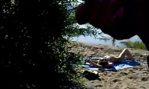 Isot tissit ilmaiset seksivideot ystävät ystävät